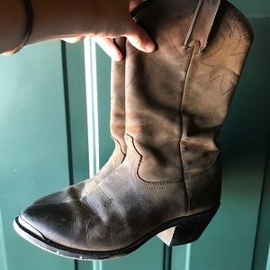 Size 8.5 Cowboy Boots